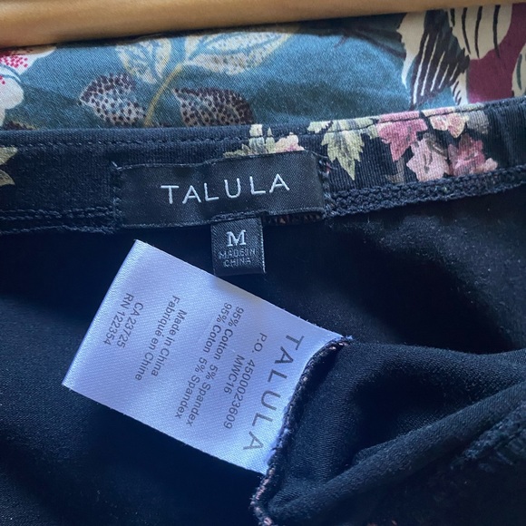 Aritzia Talula bodycon floral dress - Picture 3 of 3